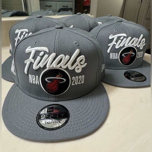 Miami Heat 2020 Finals Snapback - Picture 1 of 13